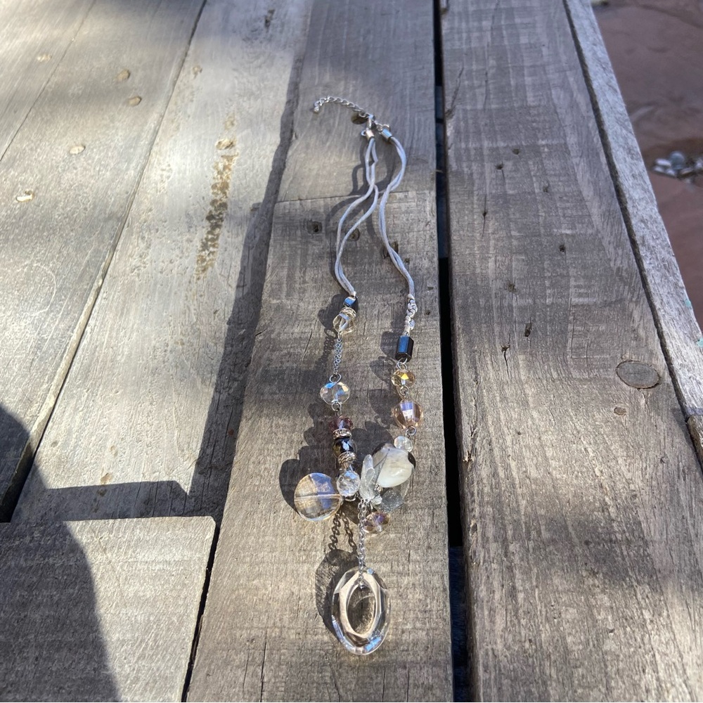 Elegant Silver and Crystal Necklace